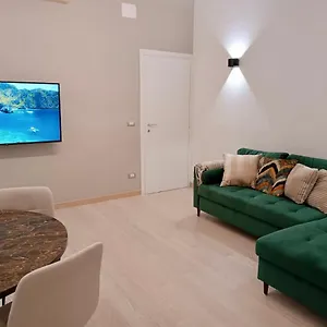 https://casa-nicola-apt-in-the-heart-of.it-romehotels.com